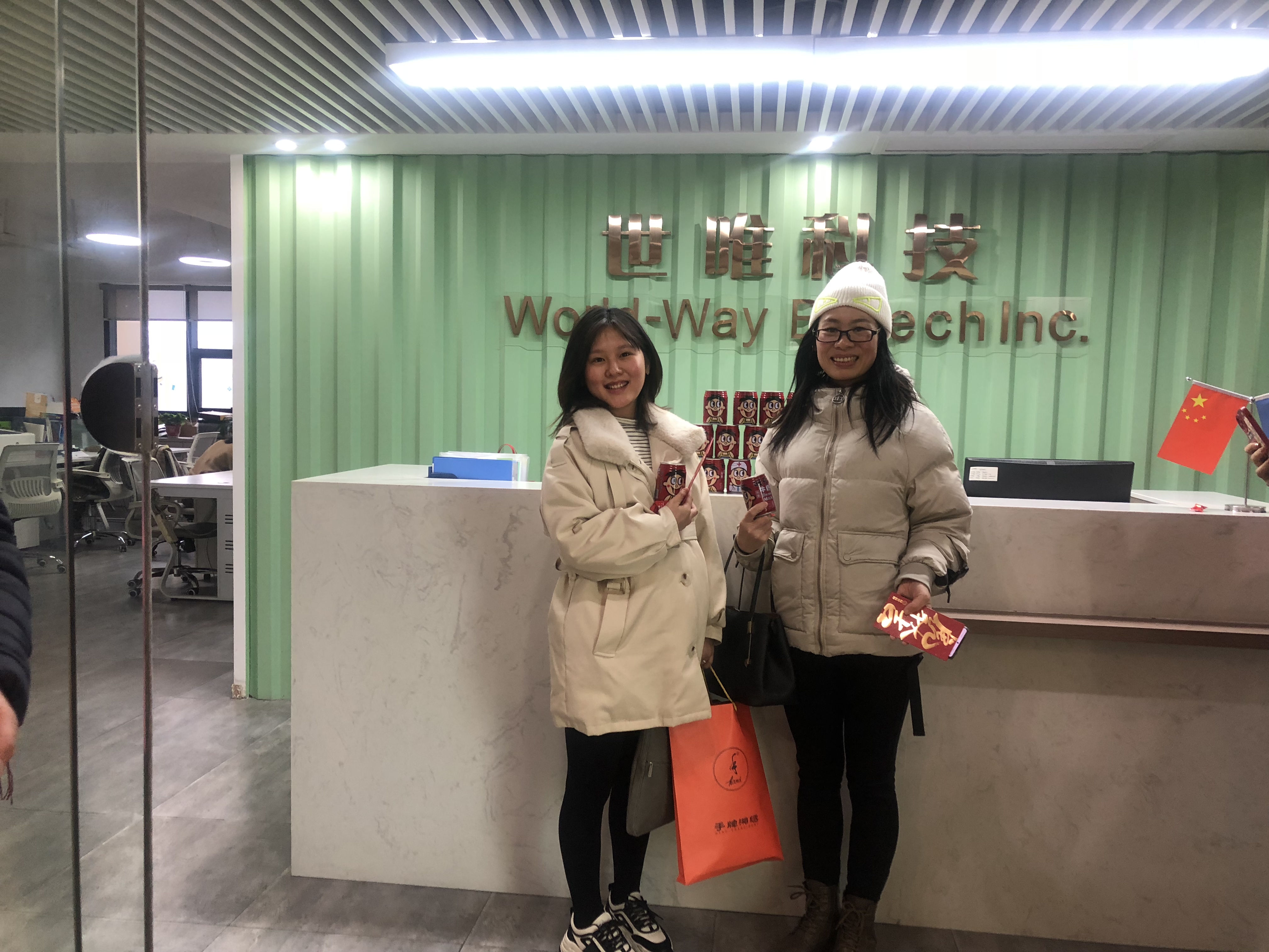 4bbf658f94232432839bf4156bf9b58